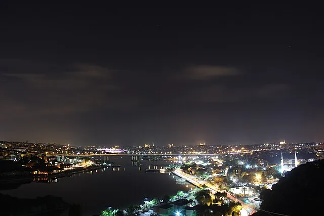 Pierre Loti'den Haliç’e bakan panoramik İstanbul manzarası.

