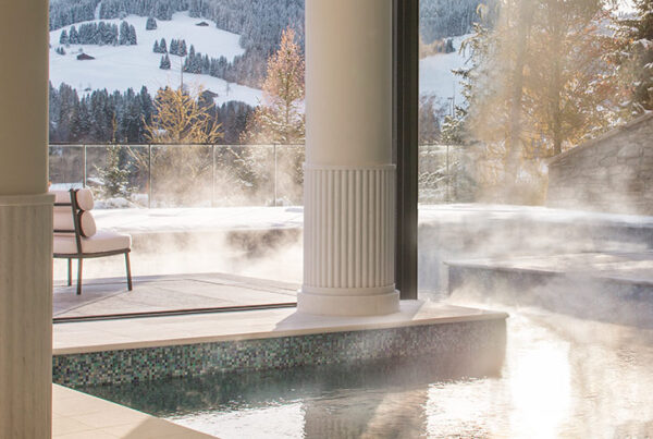 Alplerin Zirvesinde İki Michelin Yıldızlı Bir Kış Masalı: Four Seasons Megève