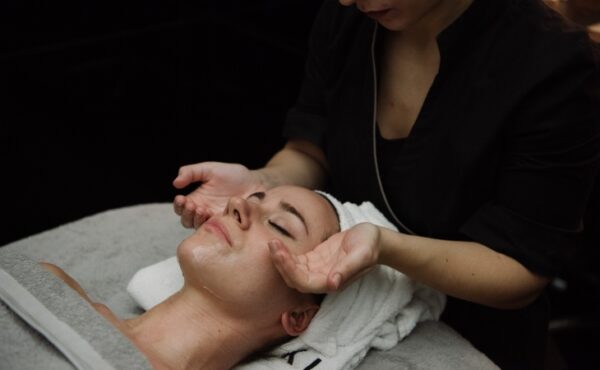 Bütünsel Bir Cilt Bakım Deneyimi: Spa Nolinski Paris by La Colline