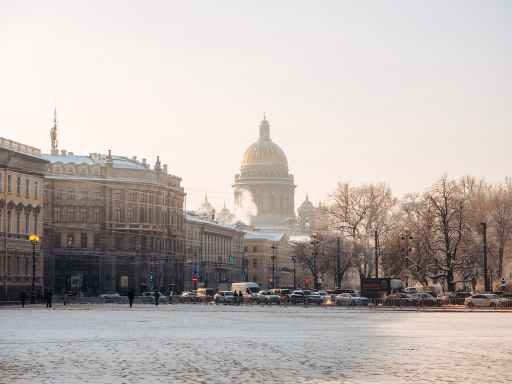 St. Petersburg Gezi Rehberi: Petr Axenoff