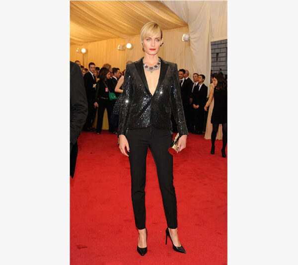 Saint Laurent: Bir Marka Hikayesi