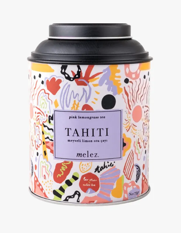 Pembe ve pastel tonlarda tropikal desenlerle kaplı kutuda meyveli limon otu çayı; Melez Tea TAHITI serisi ferahlatıcı karışım.