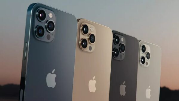 Gelmiş Geçmiş En iyi iPhone Ailesi: iPhone 12