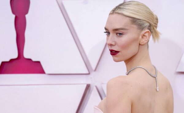 2021 Oscar Ödülleri'nde Kırmızı Halı Görünümleri