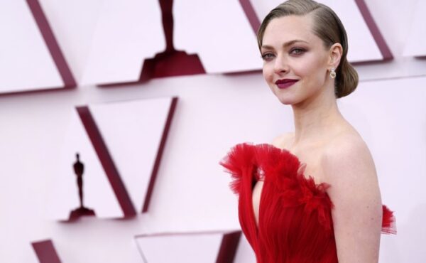 2021 Oscar Ödülleri'nde Kırmızı Halı Görünümleri