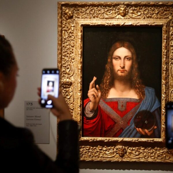 Leonardo da Vinci'nin Salvator Mundi'si NFT Olarak Satışa Çıktı
