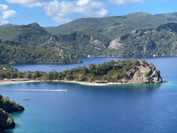 Mavi’nin 50 Tonu: Fethiye Rehberi