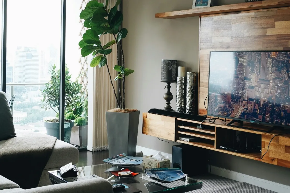 Home Office Çalışanlar İçin Kitap, Film, Dizi ve Belgesel Önerileri