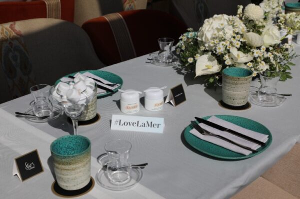 La Mer ve She's Mercedes OGGUSTO Ev Sahipliğinde Bir Araya Geldi