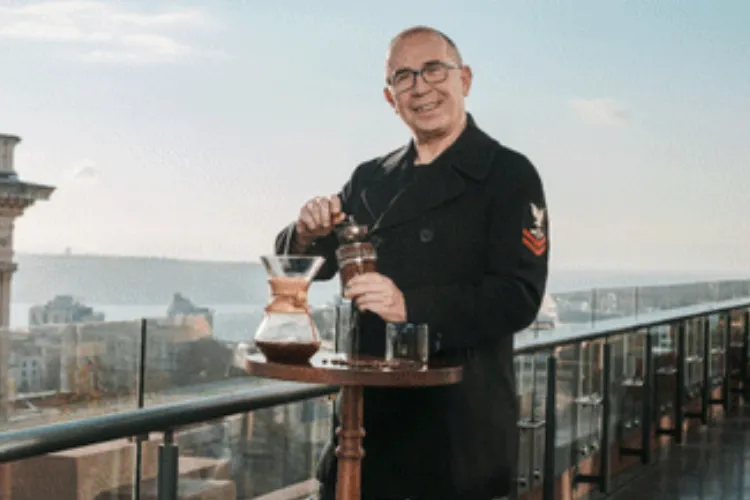 Ünlü İsimlerin Yılbaşı Hediye Seçimleri