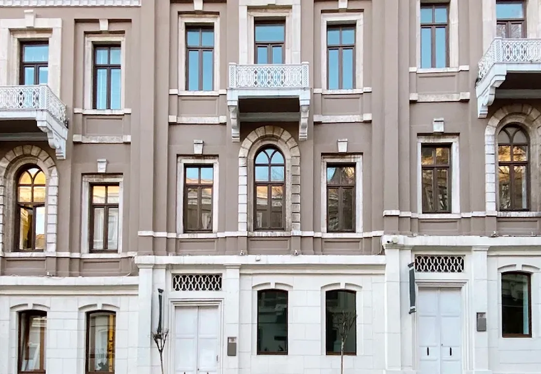 İstanbul sanat galerileri arasında yer alan Vision Art Platform’un dış cephe görünümü