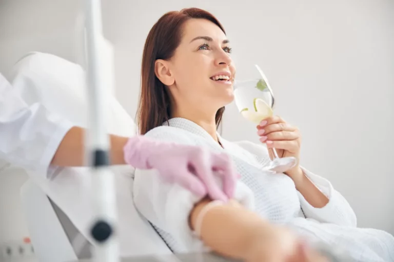Silikon Vadisi’nin Yaşlanma Karşıtı Sırrı: Glutatyon ve Lipozomal Zırh Teknolojisi