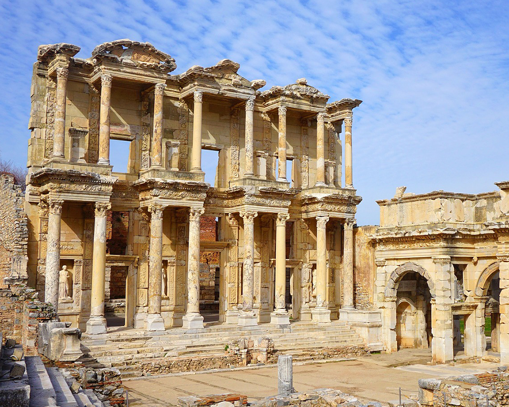 Efes Antik Kent Rehberiyle Zamanda Yolculuk