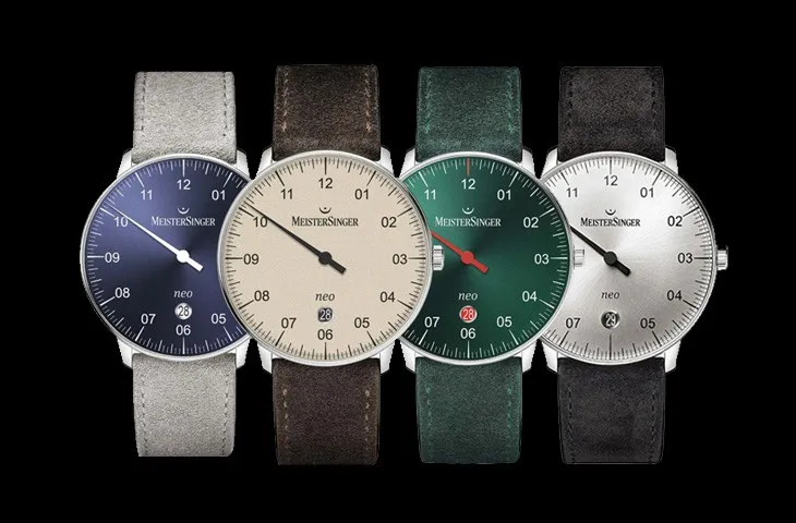MeisterSinger Neo koleksiyonu – lacivert, krem, yeşil ve gümüş kadranlı, tek ibreli minimalist saatler.