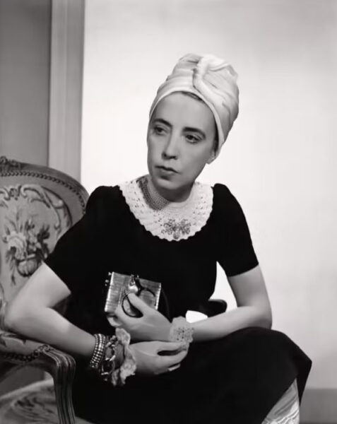 Schiaparelli ve ‘Şok Edici’ Sergisi