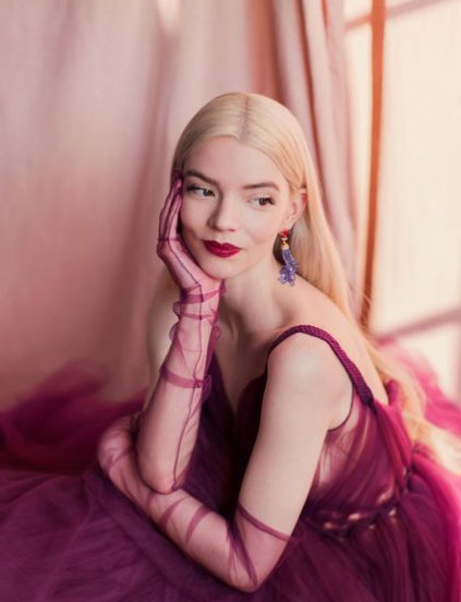 Stil Rehberi: Anya Taylor-Joy