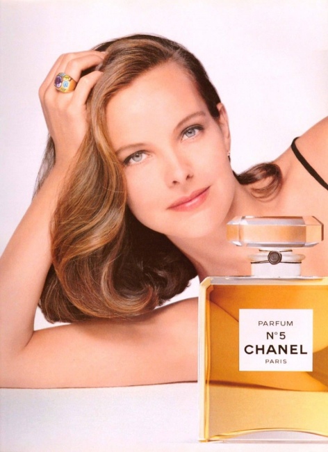 Chanel No 5 İkonik Reklam Yüzleri: Geçmişten Günümüze Efsaneler