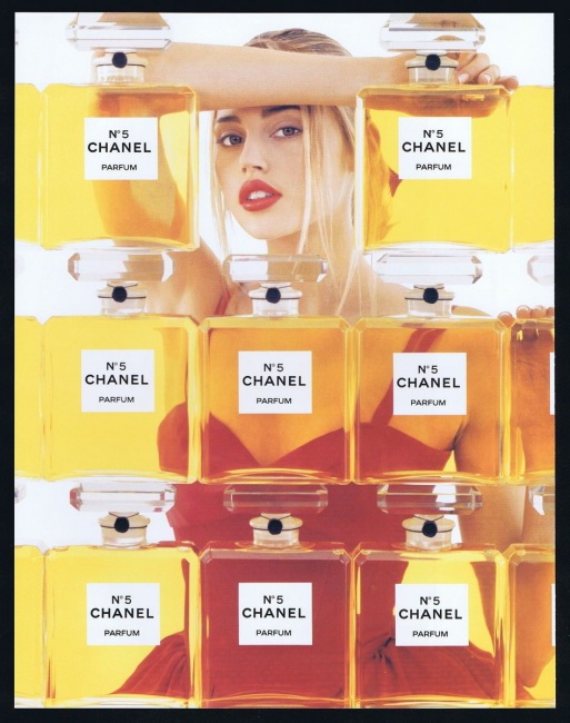 Chanel No 5 İkonik Reklam Yüzleri: Geçmişten Günümüze Efsaneler