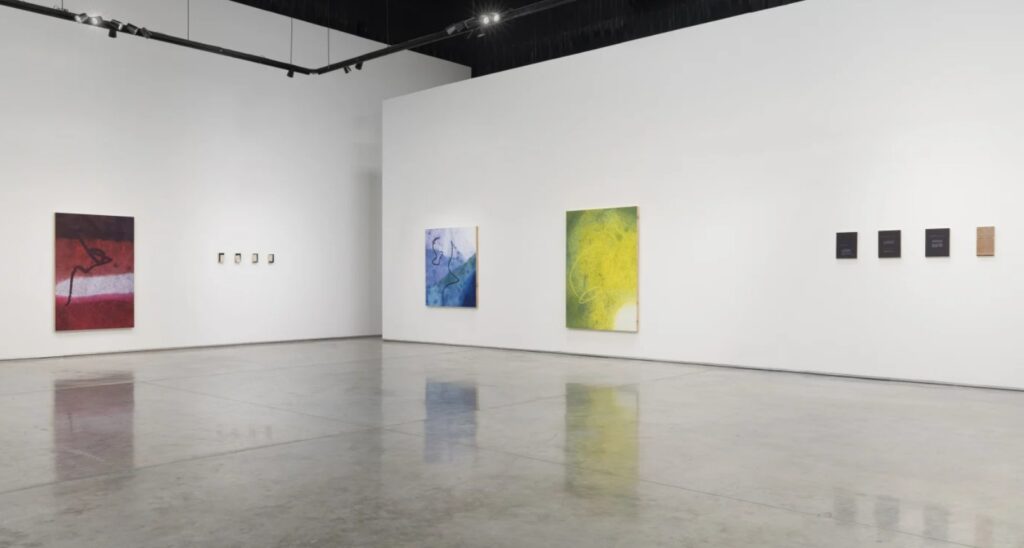 Dubai Al Quoz bölgesinde yer alan Isabelle van den Eynde Gallery sergi alanı
