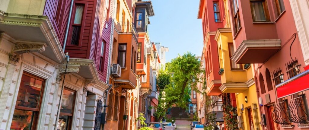 İstanbul'da Gastronomi Turu: Semt Rehberleri