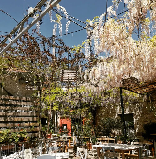 Midilli'nin En İyi Restoran ve Otelleri