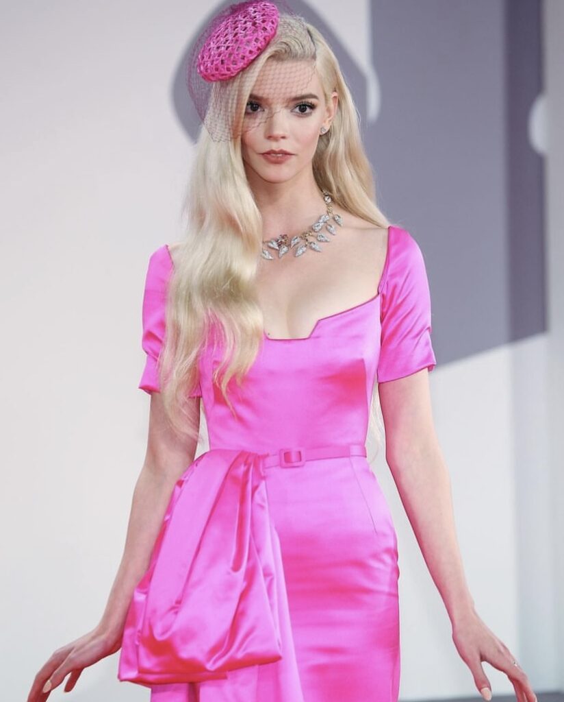Stil Rehberi: Anya Taylor-Joy