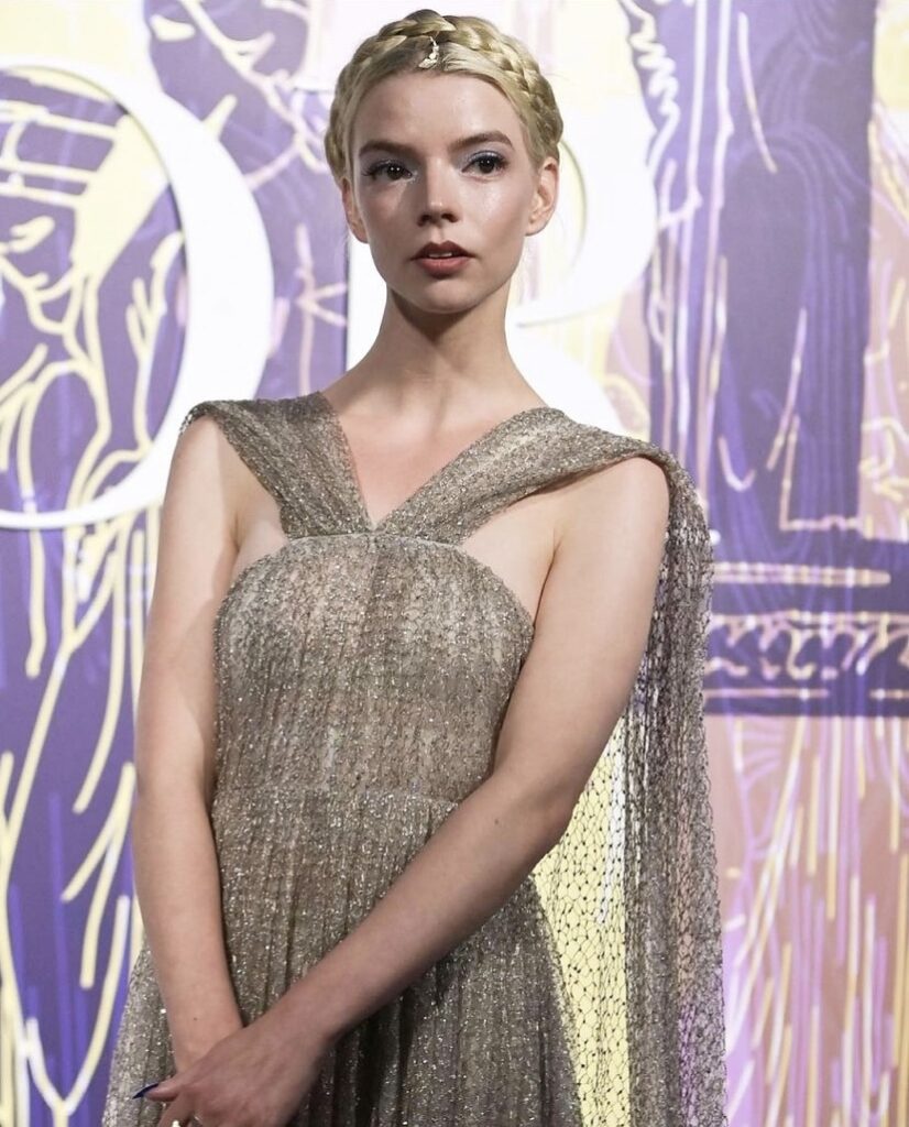 Stil Rehberi: Anya Taylor-Joy