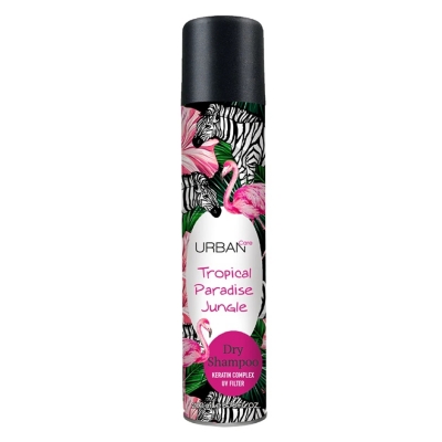 Siyah kapaklı, üzerinde pembe flamingolar, zebra desenleri ve büyük tropikal çiçek figürleri bulunan URBAN Care Tropical Paradise Jungle kuru şampuan kutusu, hacim veren formülü ve tazeleyici kokusuyla yağlı saçlara çözüm sunuyor.