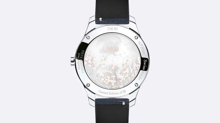 Dior Grand Bal saatin arka yüzeyi, limitli üretim ve transparan çiçek detaylarıyla.