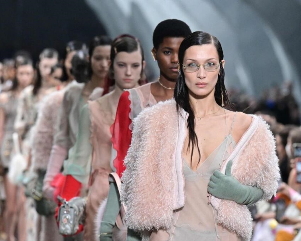 Milano Moda Haftası 2023 İlkbahar/Yaz Koleksiyonları