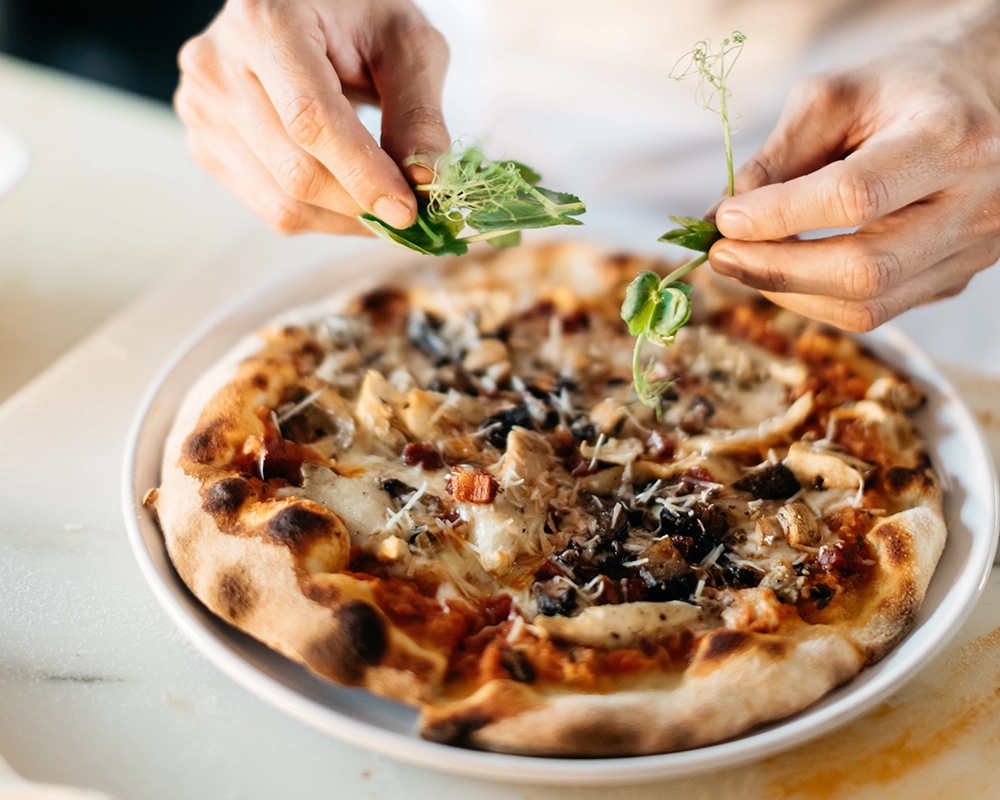 Odun Fırınından Sofraya: İstanbul’un En İyi Pizzacıları ve İmza Lezzetleri