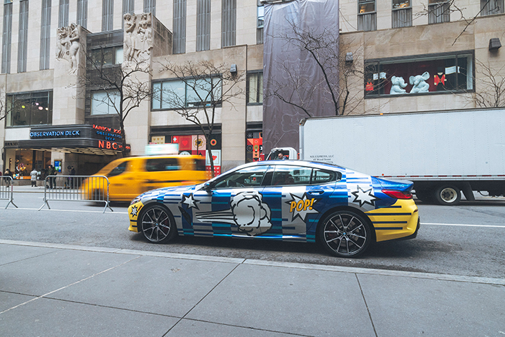 Jeff Koons'un Otomobili Sanat Eserine Dönüştüren BMW M850i x Drive Gran Coupé Tasarımı