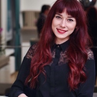 Uzman Diyetisyen Merve Karademir portresi