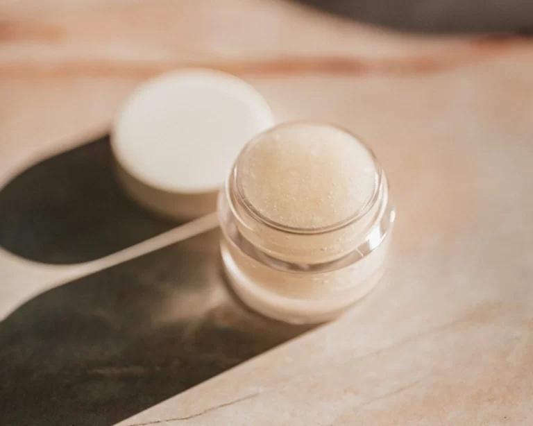 Pürüzsüz Bir Cilt Sunan En İyi Peelingler