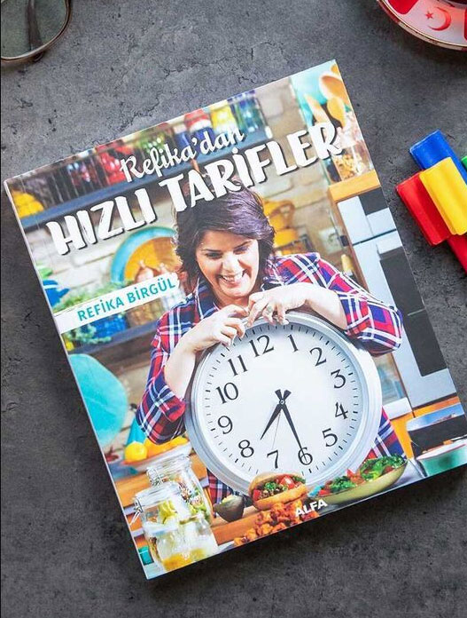 Şölen Gibi Sofralar İçin Kitap Önerileri
