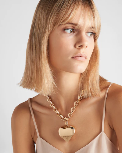 Prada’nın İlk Fine Jewellery Koleksiyonu: Eternal Gold