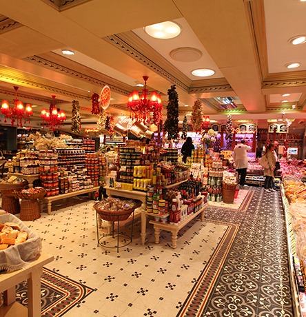 Shangri-La Bosphorus Hotel’in şefi Olivier Pistre’nin Restoran Önerileri