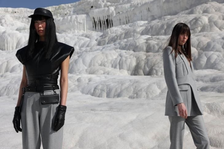 Fashion Week Istanbul 2021-22 Sonbahar/Kış Koleksiyonları