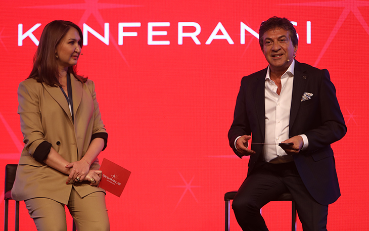 İlham Veren İsimler IŞILDAYANLAR KONFERANSI’NDA Birlikte Işıldadı