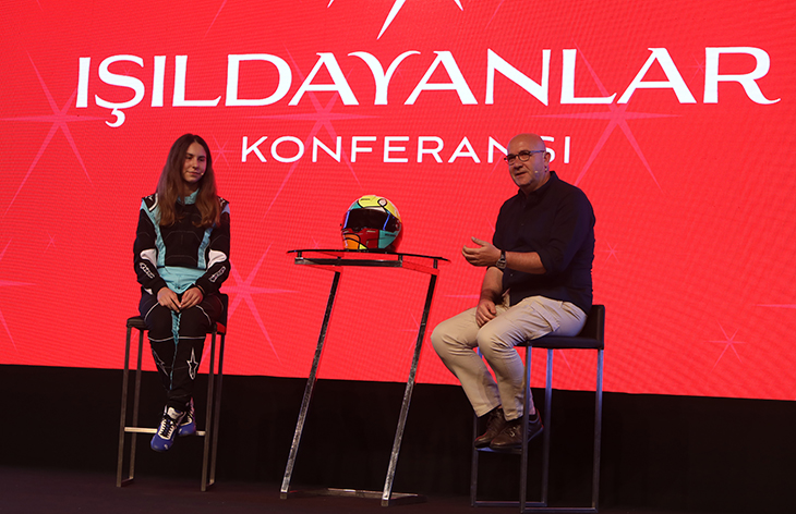 İlham Veren İsimler IŞILDAYANLAR KONFERANSI’NDA Birlikte Işıldadı