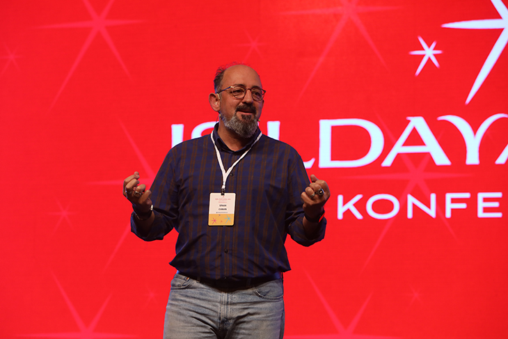 İlham Veren İsimler IŞILDAYANLAR KONFERANSI’NDA Birlikte Işıldadı
