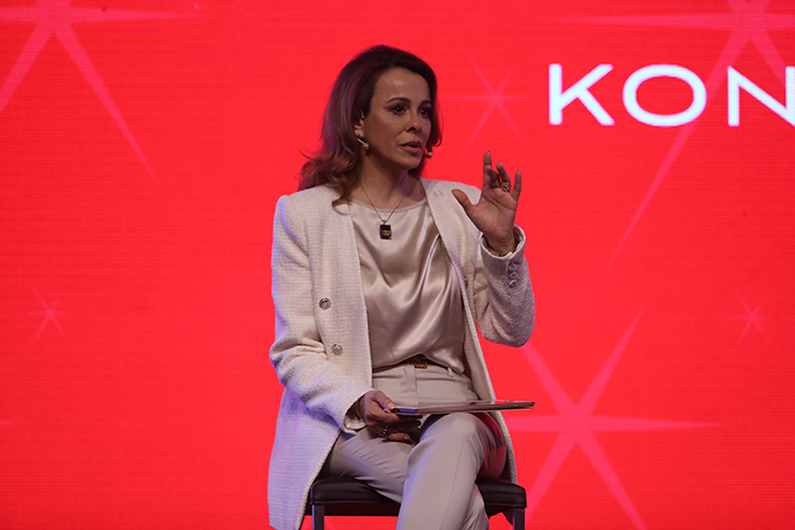 İlham Veren İsimler IŞILDAYANLAR KONFERANSI’NDA Birlikte Işıldadı