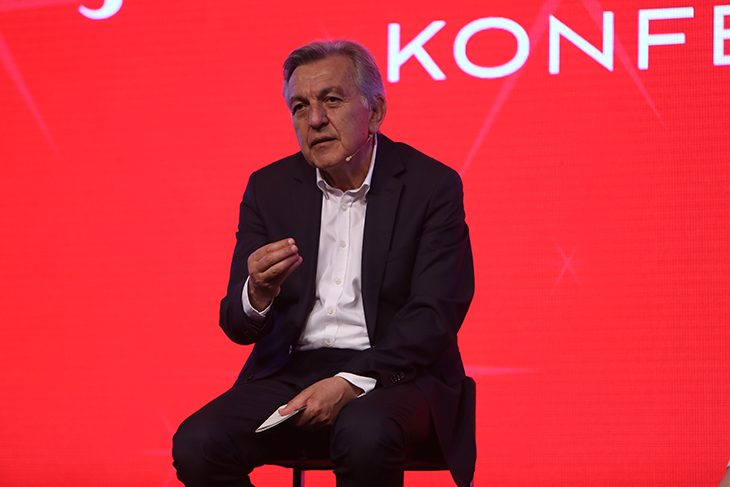 İlham Veren İsimler IŞILDAYANLAR KONFERANSI’NDA Birlikte Işıldadı