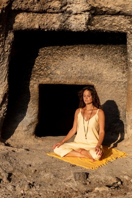 Sri Sri Yoga ve Ofis Yogası Üzerine Arzu Özev ile Konuştuk