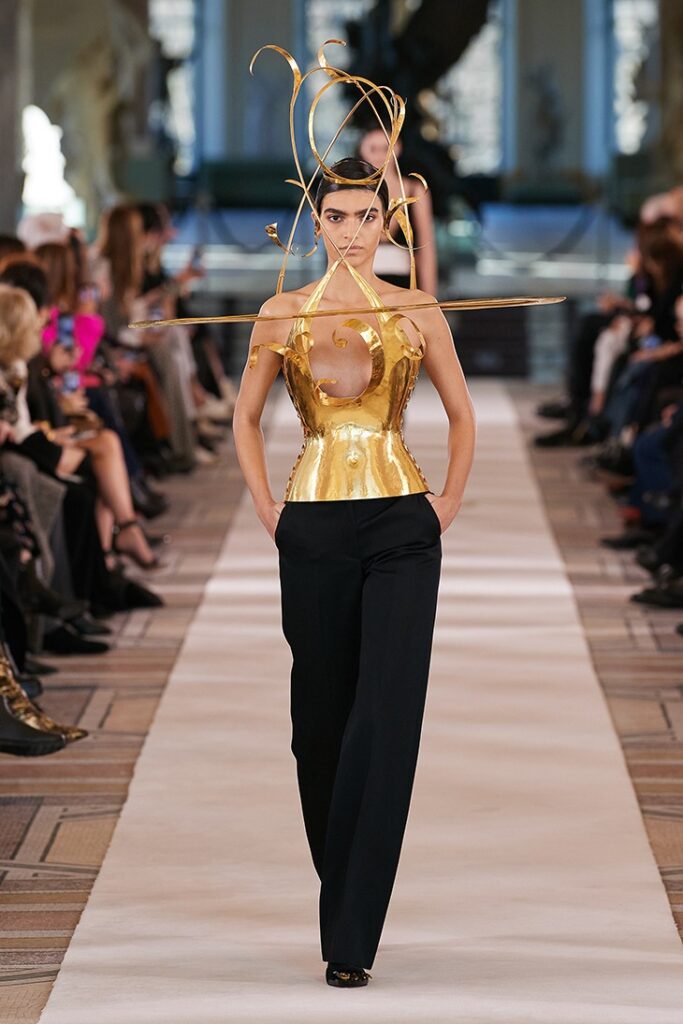 2022 Paris Haute Couture Moda Haftası’nda Aklımızda Kalanlar