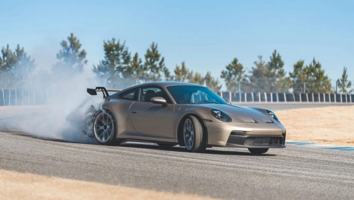 Porsche 911 Hakkında Bilmeniz Gerekenler