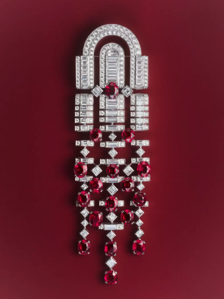 Boucheron'un Kraliçe Elizabeth'ten İlham Alan Koleksiyonu: Like a Queen