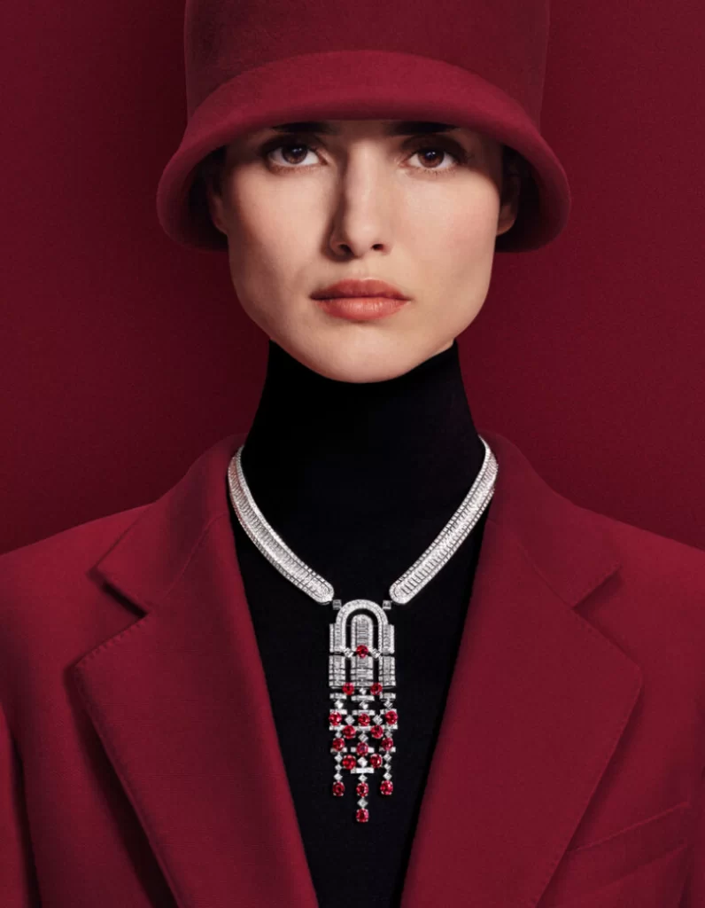 Boucheron'un Kraliçe Elizabeth'ten İlham Alan Koleksiyonu: Like a Queen