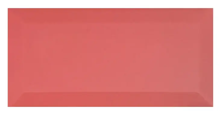 Viva Magenta Rengini Yaşam Alanında Kullanma Yolları