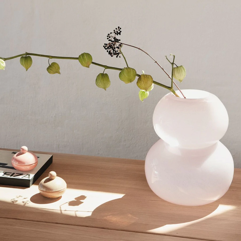 Çiçeklendirme Ritüelleri: En Güzel Vazo Modelleri